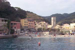 Xtrallusion photo gallery of Italy. Photos, pictures, images and photographs of the Italian Rivieras, the Italian Lakes, the Italian Alps, the Cinque Terre, the Amalfi coast and some of the most beautiful corners of Italy. Plus photos of Italian cities such as Pisa, Milan, Genoa and Rome.